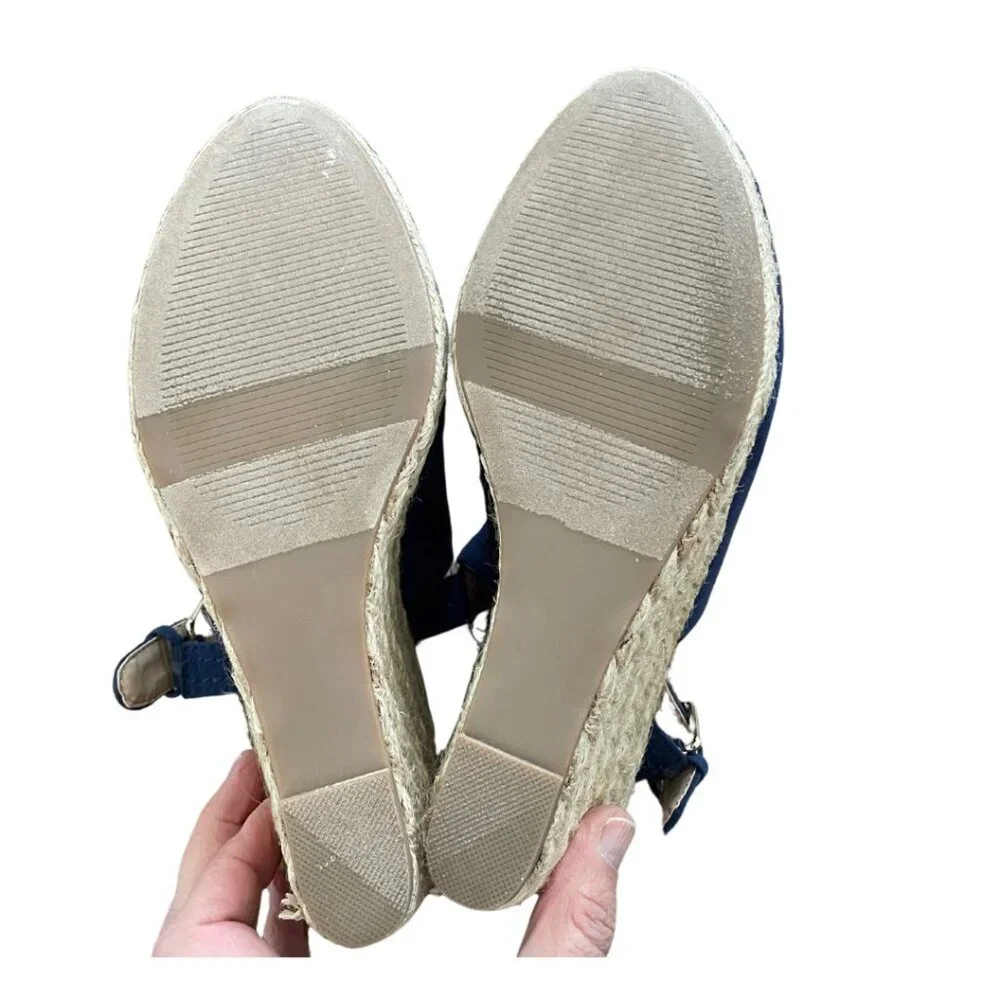 NEW APT 9 Faux Suede Blue Peep Toe Ankle Strap Wedge Sandal Women's Size 8.5